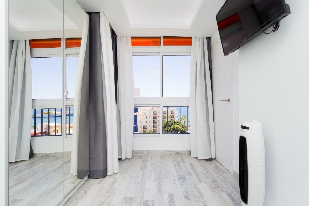 63 Los Cristianos first sea line, parking, Wi Fi Exterior foto